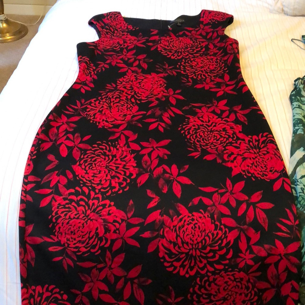 Connected apparel in black and red